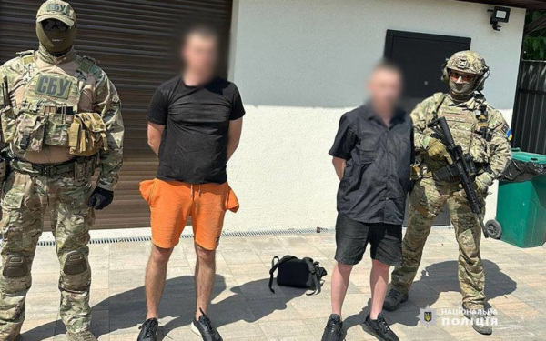 
В Киеве наркоторговцы притворялись военными и развозили кокаин в комендантский час
