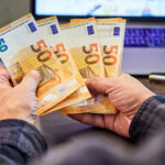 Курс валют в Украине 1 мая 2024 года: сколько стоит доллар и евро