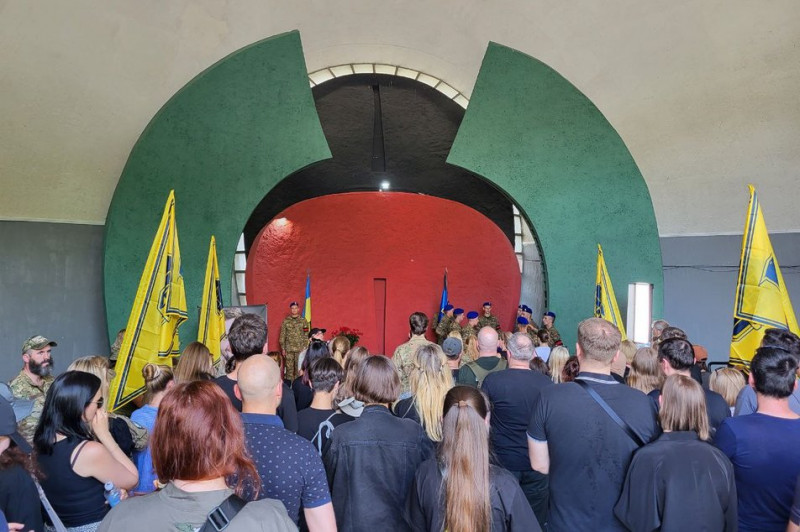 Загинув внаслідок теракту в Оленівці: у Києві попрощалися із військовослужбовцем Сергієм Хаванських