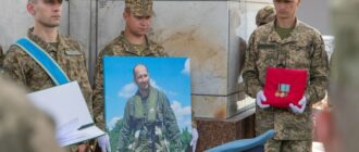 У Києві провели в останню путь одного з "Привидів Києва" — льотчика Валентина Коренчука