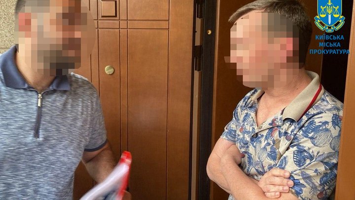 Посадовця КМДА підозрюють у організації поборів з перевізників — ДБР