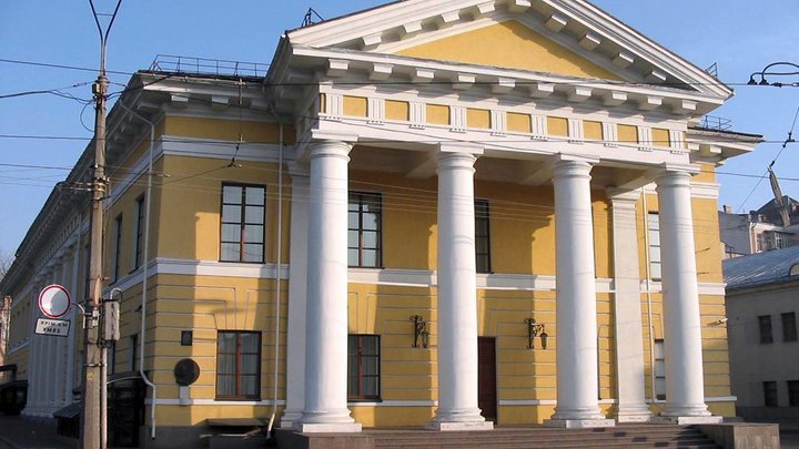 Прокуратура просить суд розірвати інвестиційний договір на реконструкцію будинків на київському Подолі