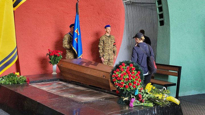 Загинув внаслідок теракту в Оленівці: у Києві попрощалися із військовослужбовцем Сергієм Хаванських