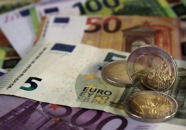 Курс валют в Украине 26 июня 2024 года: сколько стоит доллар и евро. 