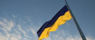 У Києві на тиждень приспустили головний прапор України: яка причина