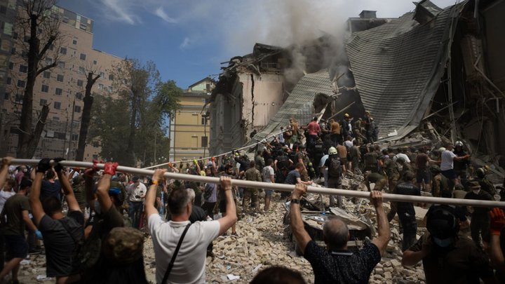 Польща разом з іншими країнами планує допомогти з відбудовою Охматдиту