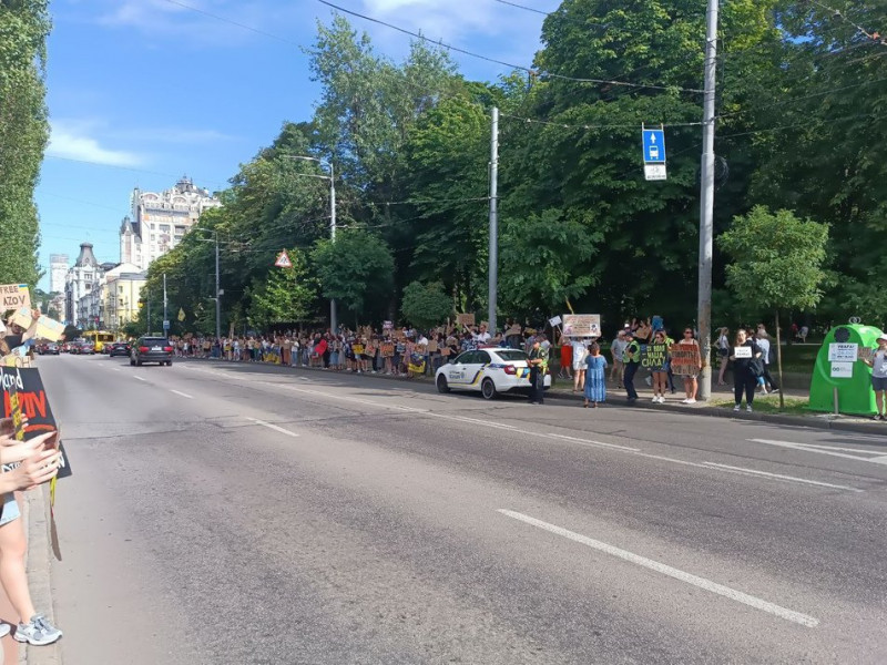 "Досить почесного полону": у Києві відбулася традиційна акція на підтримку звільнення військовополонених