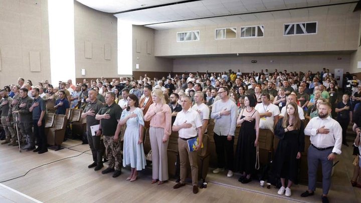 "Єднаймося задля перемоги": у Києві відбувся четвертий форум волонтерів