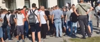 Ажиотаж с 5 утра: в Киеве возле ЦПАУ выстроились очереди мужчин, — соцсети (фото)