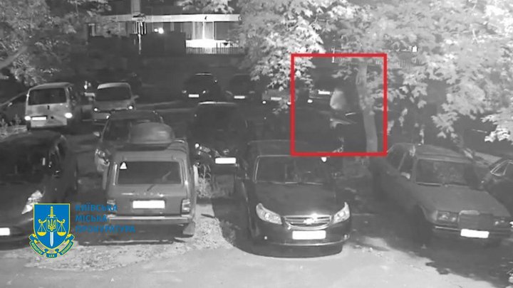 Спалив авто військового та отримав завдання готувати замах на українського офіцера: правохоронці підозрюють киянина