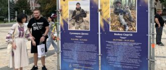 "Воїни світла": у Києві відкрили фотовиставку, присвячену загиблим "азовцям" та оборонцям Маріуполя