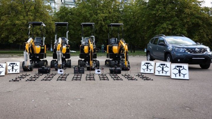 Дрони-камікадзе і старлінки: громада Київщини направила допомогу українським бійцям