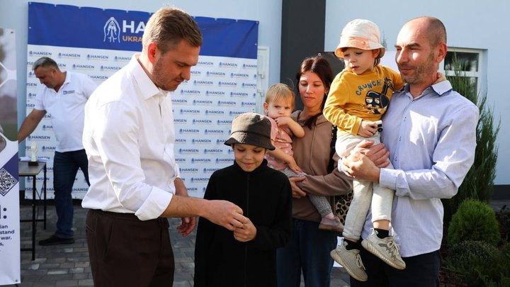 "Містечко Хансена" на Київщині стало новим домом ще для 21 родини переселенців