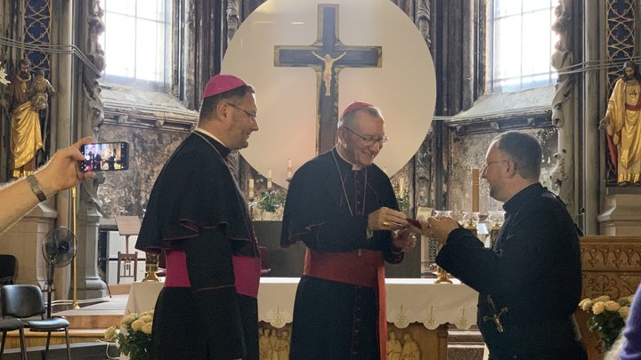 Шлях додому сувоїв Тори: єврейська громада повернула ще один стародавній рукопис в Україну