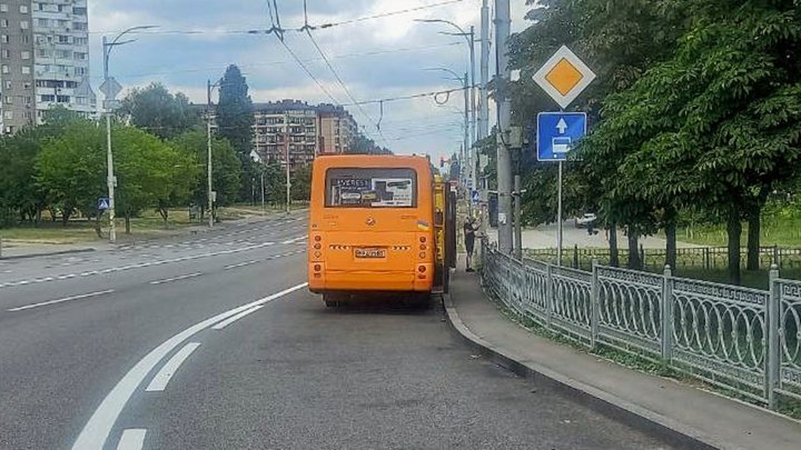 У Києві з початку року відремонтували понад 30 світлофорних об'єктів з урахуванням принципів безбар'єрності