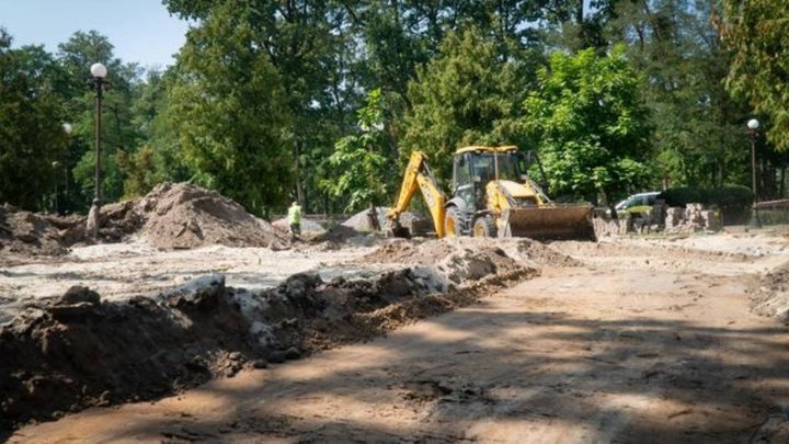 У Києві з початку року відремонтували понад 30 світлофорних об'єктів з урахуванням принципів безбар'єрності