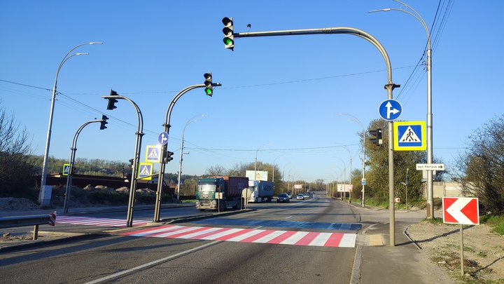 У Києві з початку року відремонтували понад 30 світлофорних об'єктів з урахуванням принципів безбар'єрності