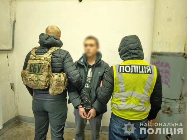 У Києві затримали 41-річного та 15-річного паліїв, які захотіли "легких грошей" від ФСБ