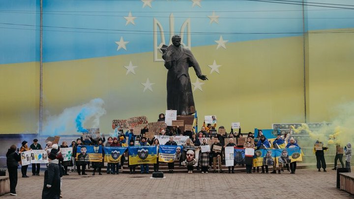 "Зустрінемо Різдво вдома": у Києві пройшла акція на підтримку цивільних полонених