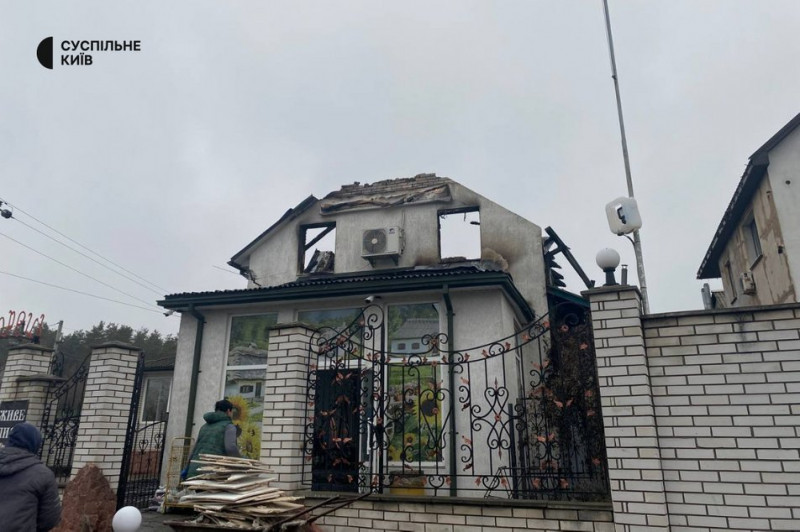 "Шехеди літають, а уламки летять в різні сторони": жителі Бучанського району Київщини про дронову атаку