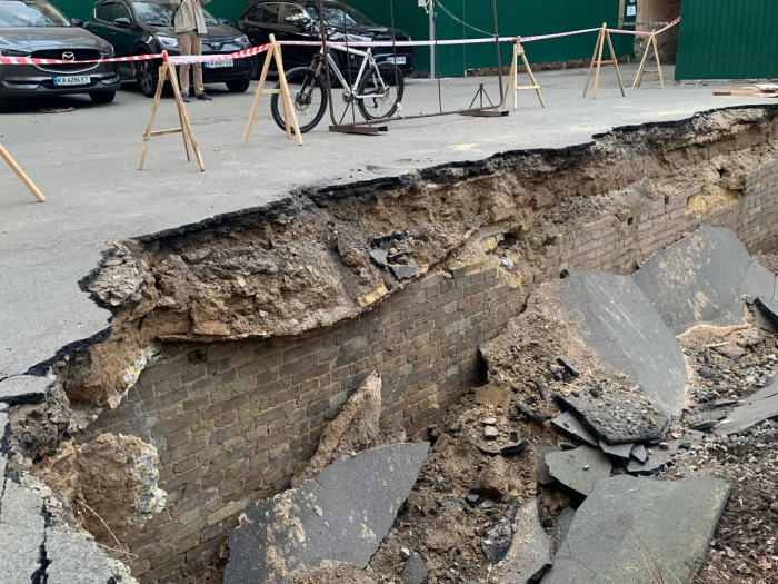 Тайны киевского прошлого: в центре столицы найдены подвалы старинной усадьбы