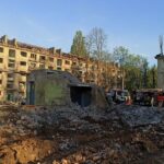У Києві завершили пошуково-рятувальні роботи на місці ракетної атаки РФ по житловому будинку