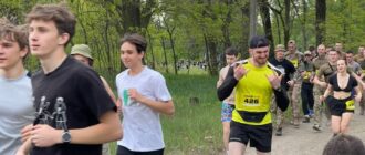 "Підтримка військових і єднання людей": у Києві відбувся благодійний забіг до Дня народження "Азову"