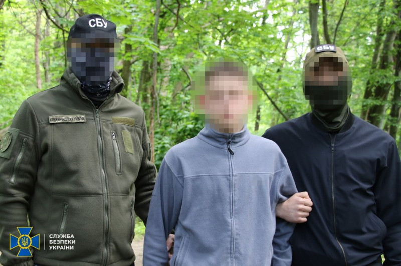 Планував підірвати ТЦК у Києві: 17-річного юнака підозрюють у підготовці теракту
