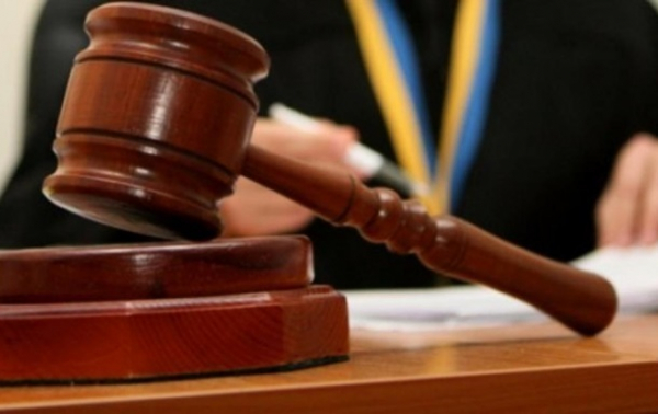Оставили новорожденного на улице: на Киевщине будут судить родителей
