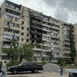 Згорілі квартири, вибиті вікна та пошкоджені авто: як мешканці Оболоні пережили ніч