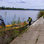 В Киеве женщина упала в Днепр с Пешеходного моста
