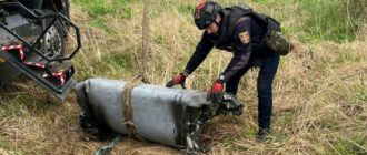 У полі на Київщині знайшли бойову частину крилатої російської ракети Х-101