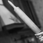 Киевлянка убила пенсионера скалкой за "извращенные сексуальные фантазии"