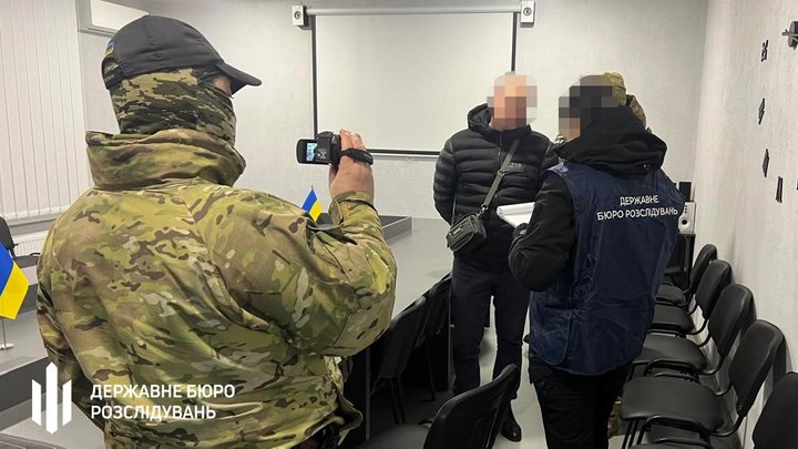 Передавав РФ дані засуджених, які мобілізувалися до ЗСУ: судитимуть посадовця колонії на Київщині