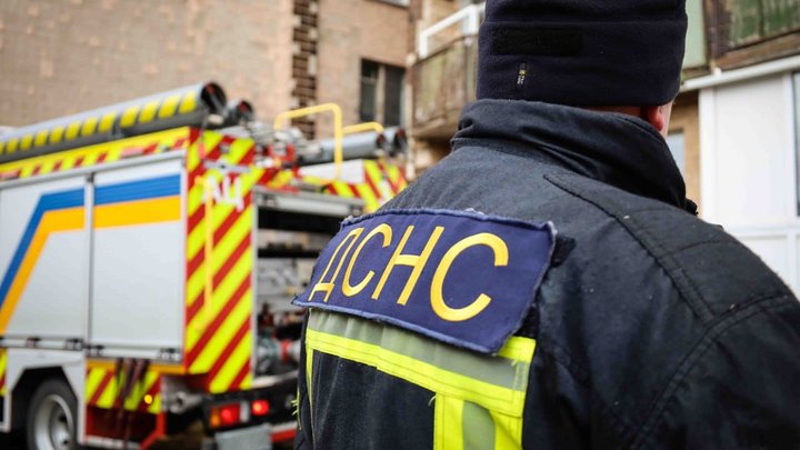 На Київщині вибухнула граната, пораненого хлопця госпіталізували, а його батька — затримали