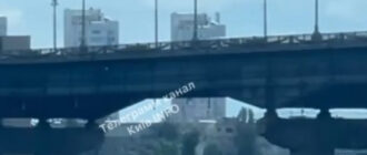 Состояние моста Патона вызывает тревогу: во время проезда техники осыпаются камни (видео)
