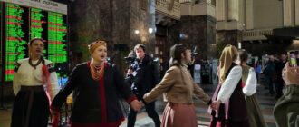 "Залізні ритми захисту": у Києві відбувся благодійний виступ діджейок, збирали донати на підтримку захисниць