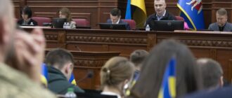Вечірка у День жалоби: Кличко заявив про "маніпуляції й стеження". Депутати у відповідь — "покриває своїх колег"