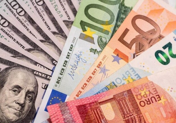 Курс валют в Украине 8 мая 2025: сколько стоит доллар и евро. Фото: pixabay.com