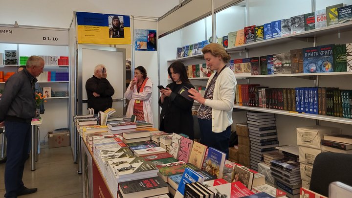 "Книжка, читання і загалом культура – те, що робить нас нами": у Києві стартував XIII "Книжковий Арсенал"