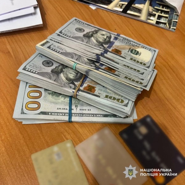 Власник столичного барбершопу переправляв чоловіків за кордон – поліція