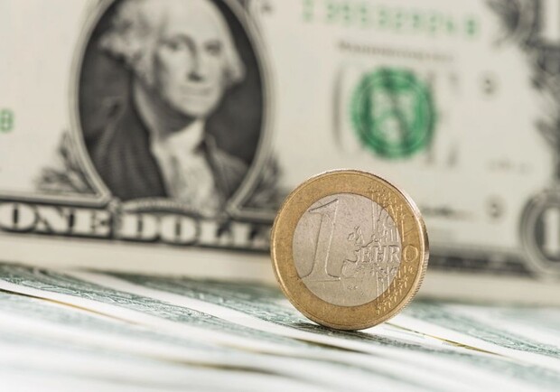 Курс валют в Украине 7 мая 2025: сколько стоит доллар и евро. Фото: pixabay.com