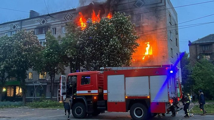 Росія вночі атакувала Київ балістикою та дронами: двоє загиблих, поранені діти