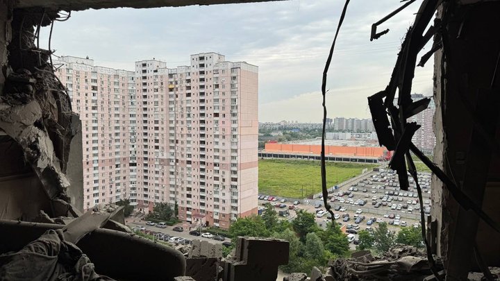Внаслідок нічного обстрілу постраждали корпуси Київської політехніки