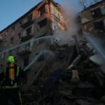 Киевская область оказалась под массированным российским ударом: есть погибшие, под завалами остаются люди