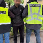 Угрожали гранатой: в Киеве двое иностранцев терроризировали прохожего