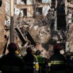 У Києві завершили рятувальну операцію на місці зруйнованої багатоповерхівки. Ракета РФ забрала життя 9 людей