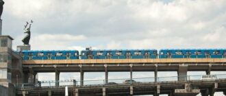 Рух поїздів на "червоній" лінії столичного метро відновили — КМДА