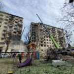 У Києві 14 загиблих та 114 поранених через російську атаку, також рятувальники вилучили фрагменти тіл