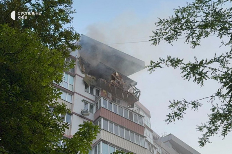 Загиблі люди, десятки постраждалих і поруйновані будівлі: що відомо про нічну масовану атаку РФ на Київ